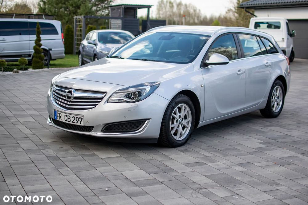 Opel Insignia - 23