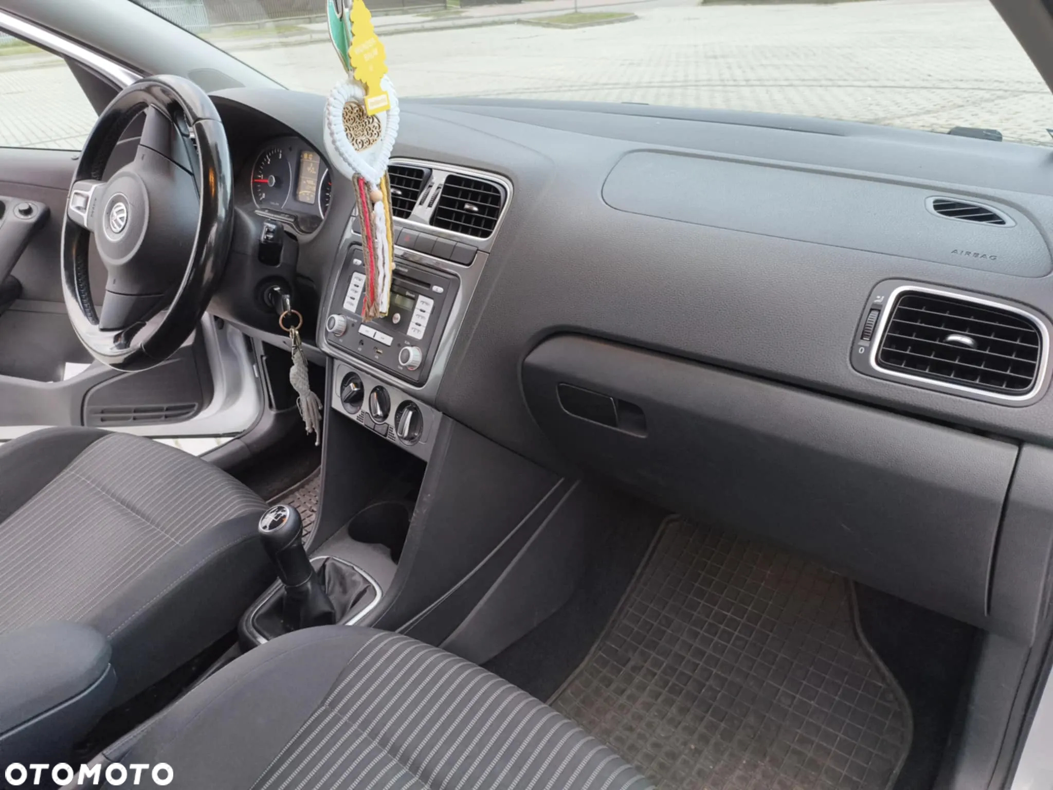 Volkswagen Polo 1.6 TDI Comfortline - 8
