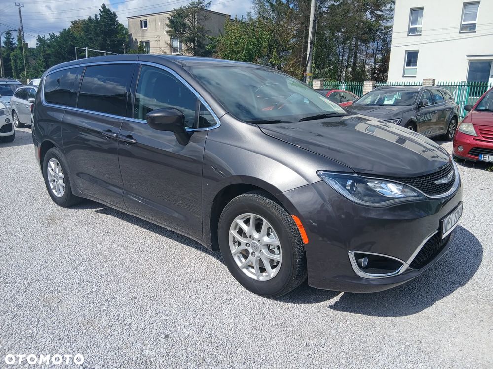 Chrysler Caravan - 3