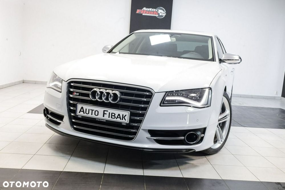 Audi S8 - 6