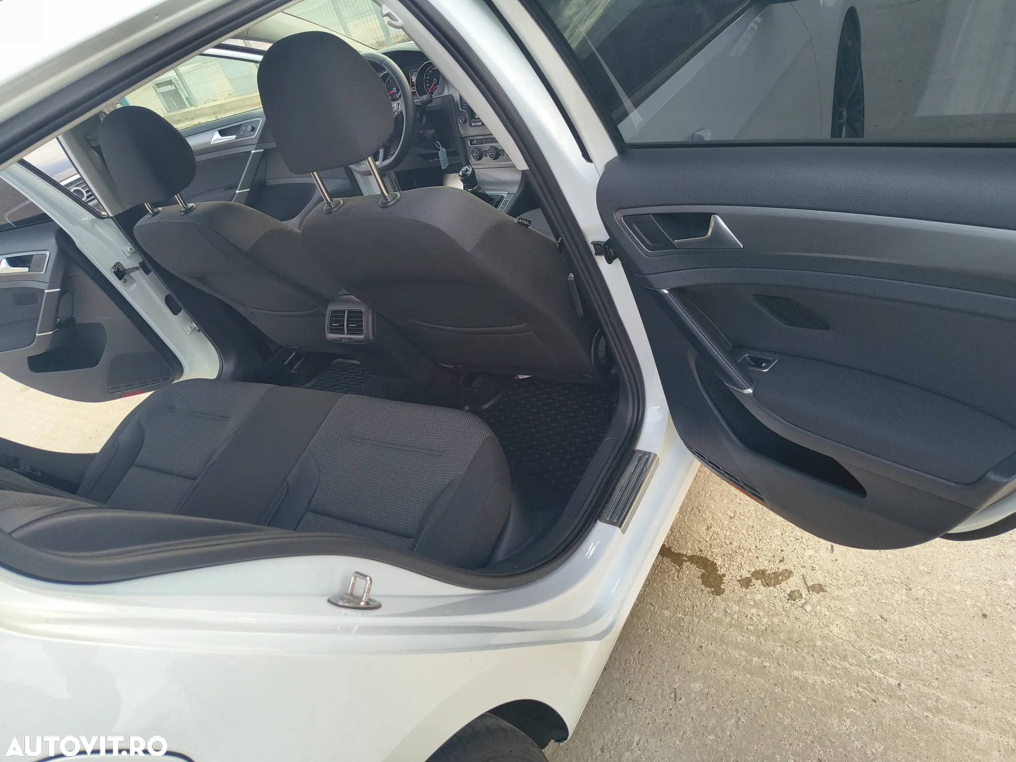 Volkswagen Golf 1.4 TSI ACT BMT Highline - 20