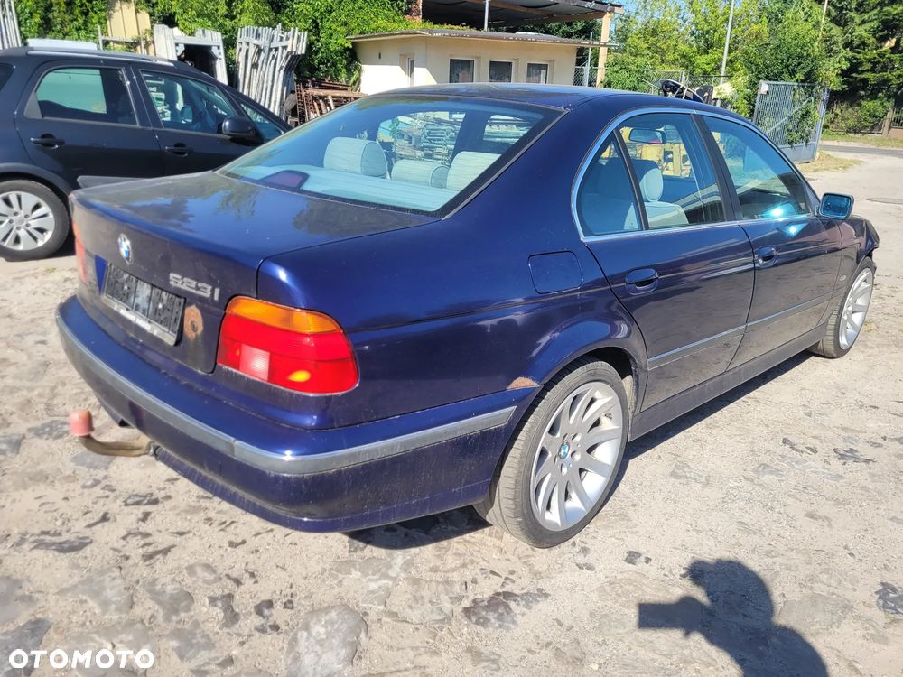 BMW Seria 5 523i - 13