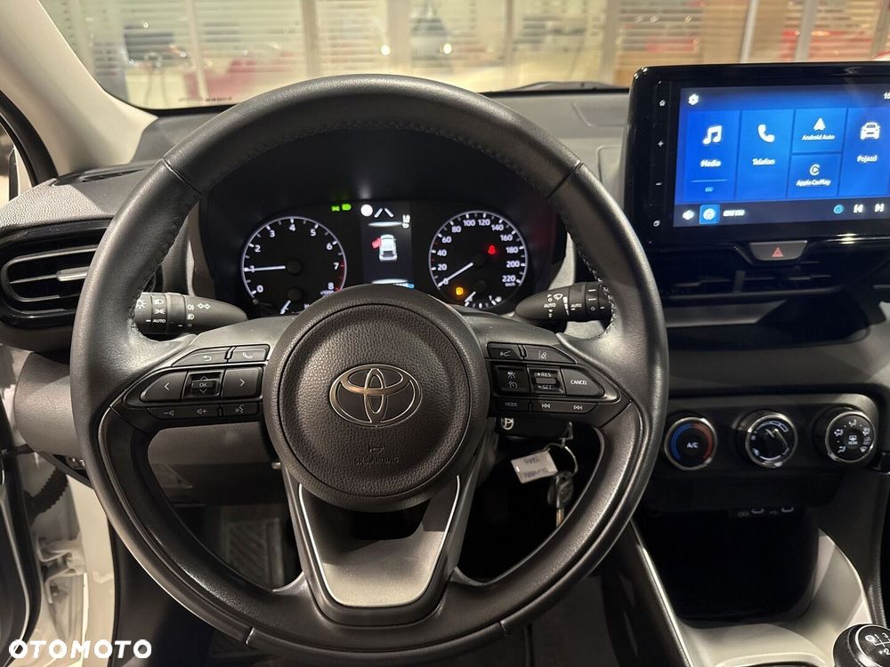 Toyota Yaris 1.5 Comfort - 12