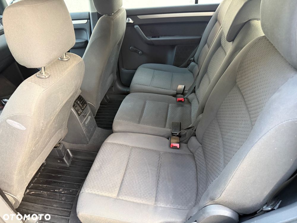 Volkswagen Touran 1.9 TDI Trendline - 3