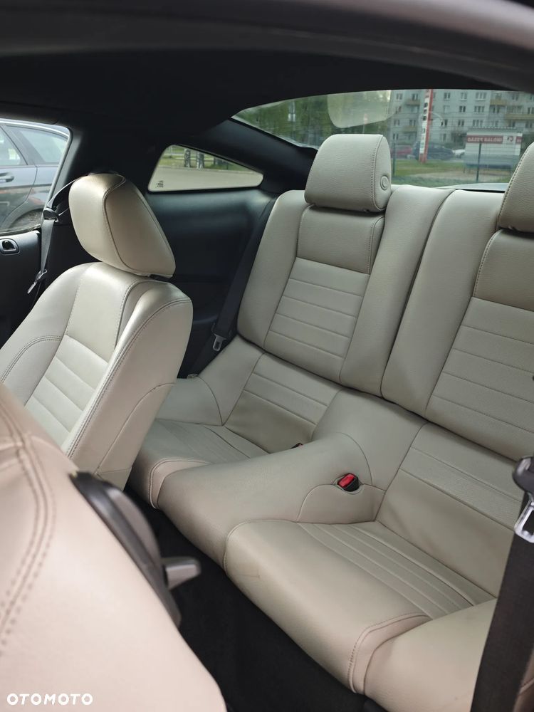 Ford Mustang 3.7 V6 - 13