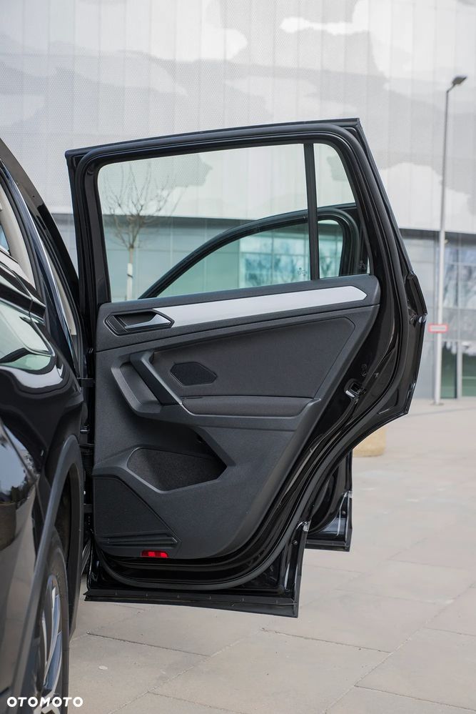 Volkswagen Tiguan 2.0 TDI SCR Elegance - 19