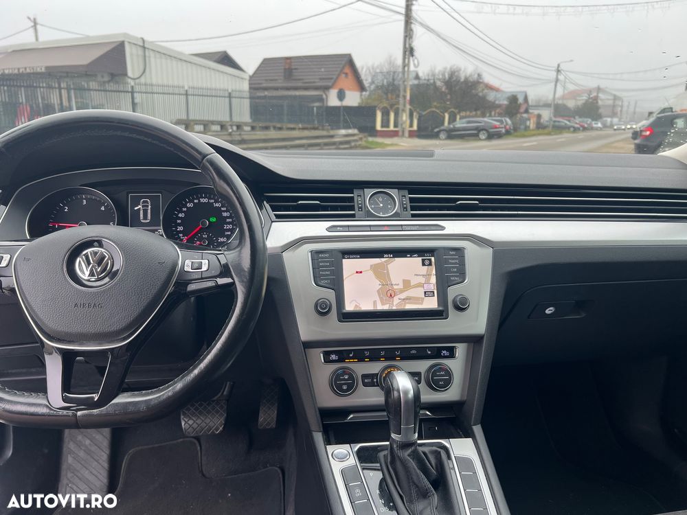 Volkswagen Passat Variant 2.0 TDI DSG (BlueMotion Technology) Comfortline - 12