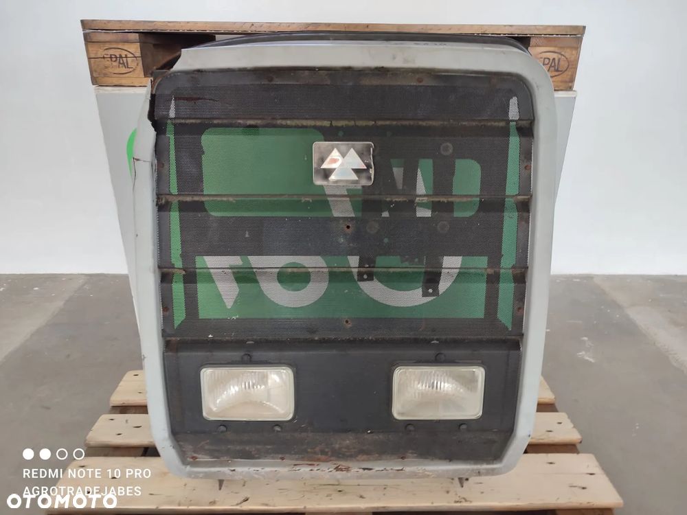 Siatka maski 3805876M91 reflektory MASSEY FERGUSON 8170 - 1