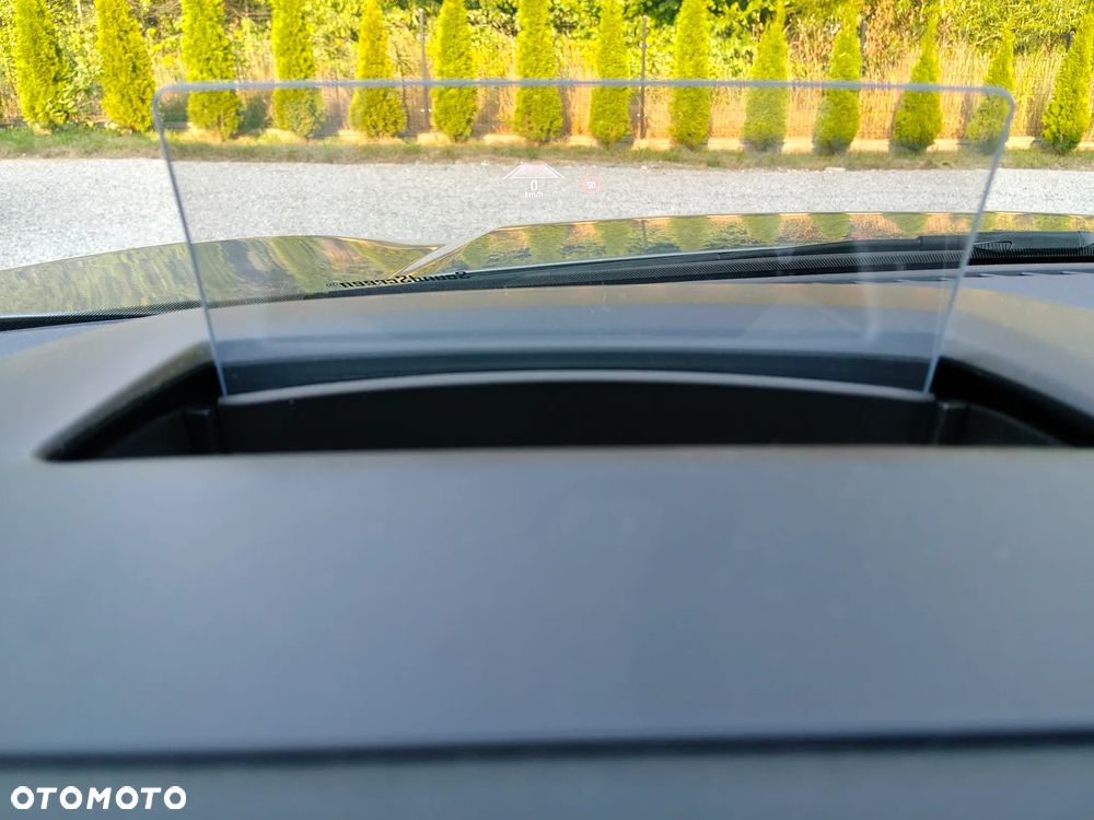 Ford Kuga - 38