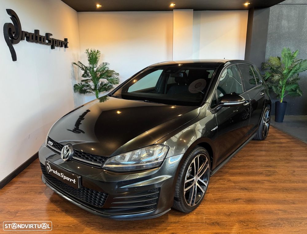 VW Golf 2.0 TDI GTD DSG - 3