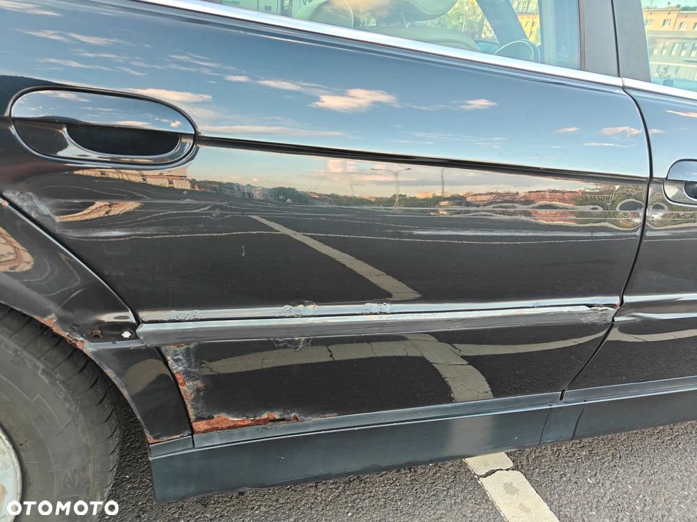 BMW Seria 7 - 32