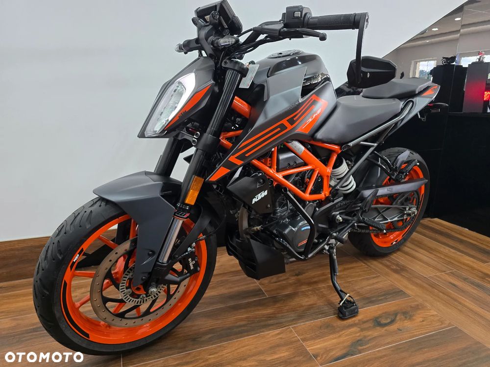 KTM Duke - 18