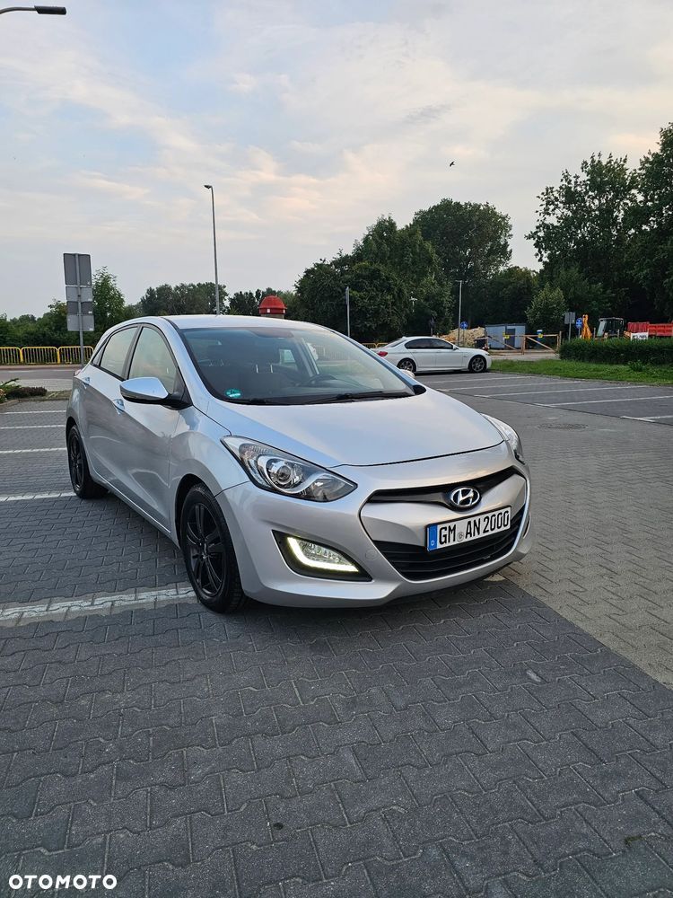 Hyundai i30 1.6 CRDI Trend - 9