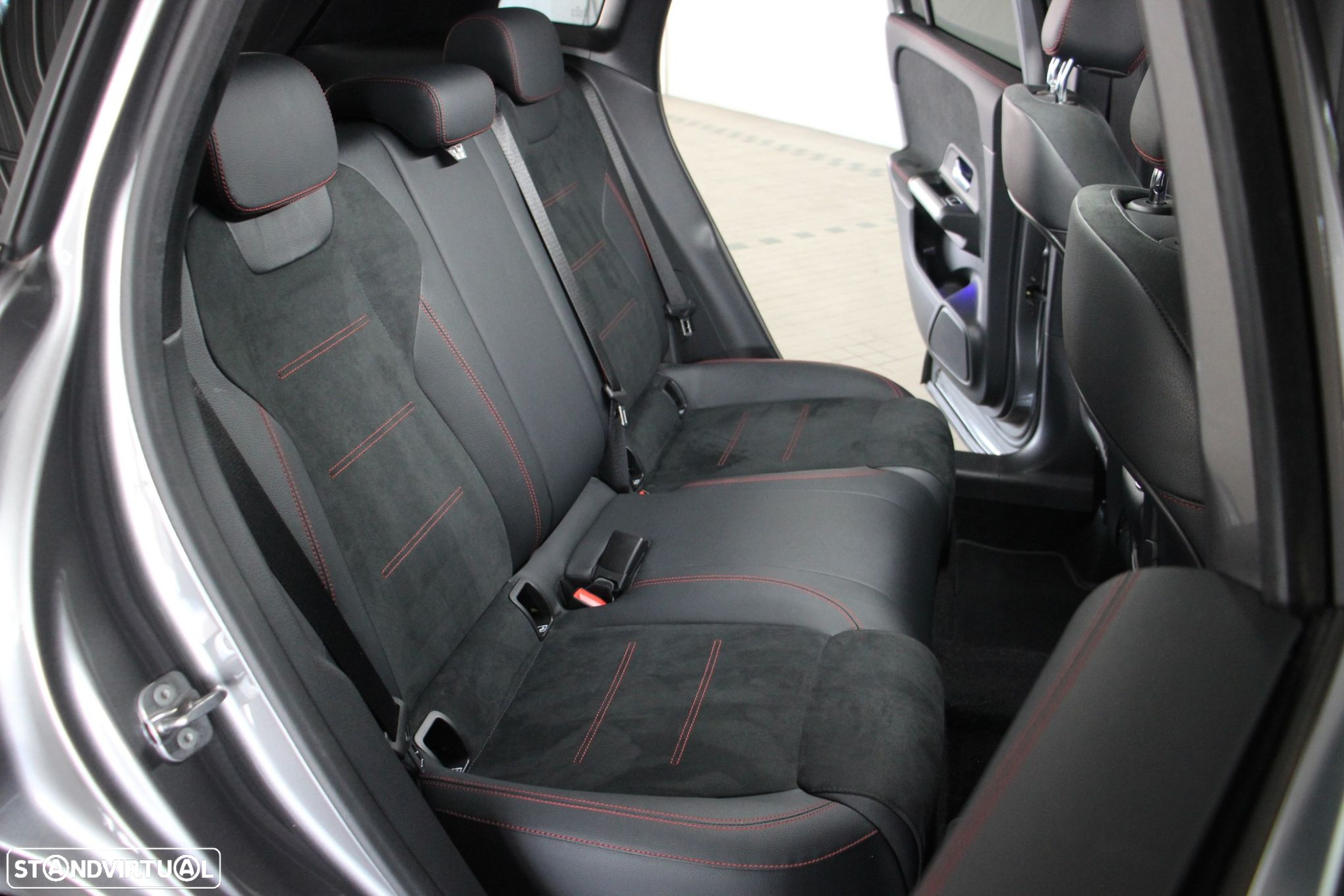 Mercedes-Benz GLA 250 e AMG Line - 13