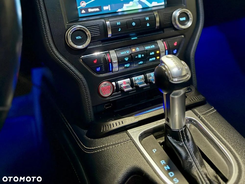 Ford Mustang 5.0 V8 GT - 18
