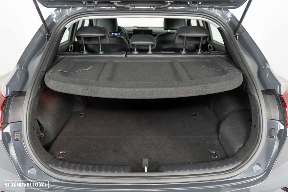 Kia XCeed 1.6 GDi PHEV Drive - 12