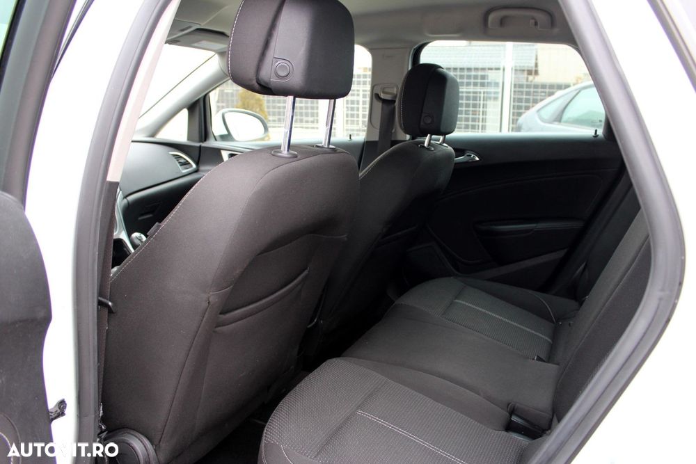 Opel Astra - 9