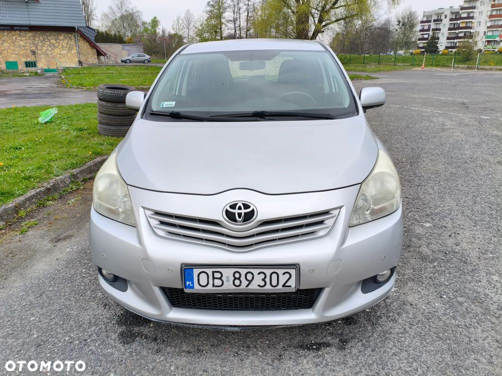 Toyota Verso 2.0 D-4D Sol - 4