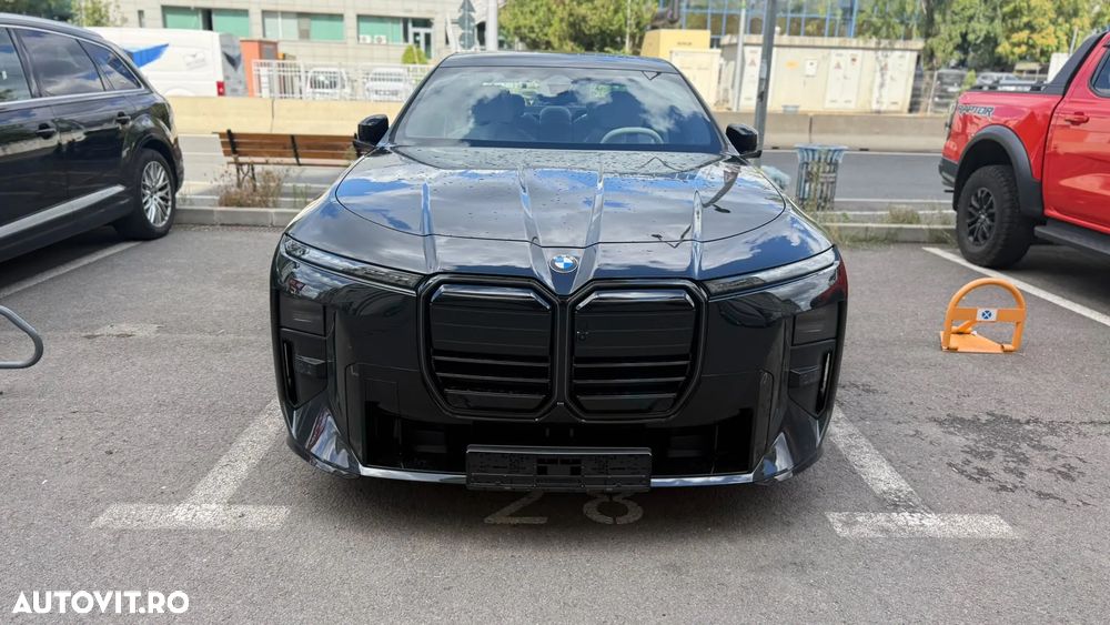 BMW Seria 7 740 xDrive MHEV - 3