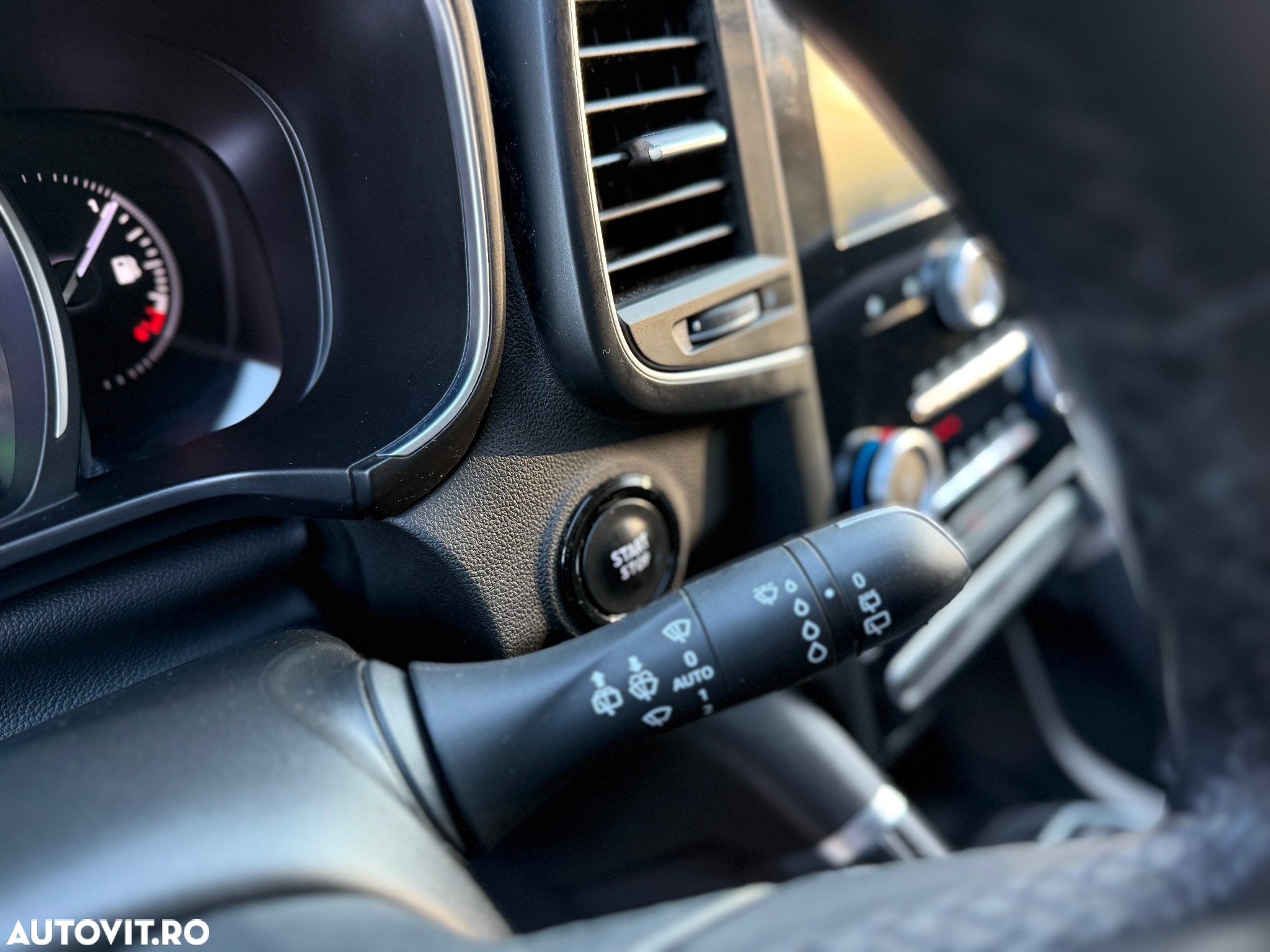 Renault Koleos ENERGY dCi 175 X-tronic LIMITED - 15