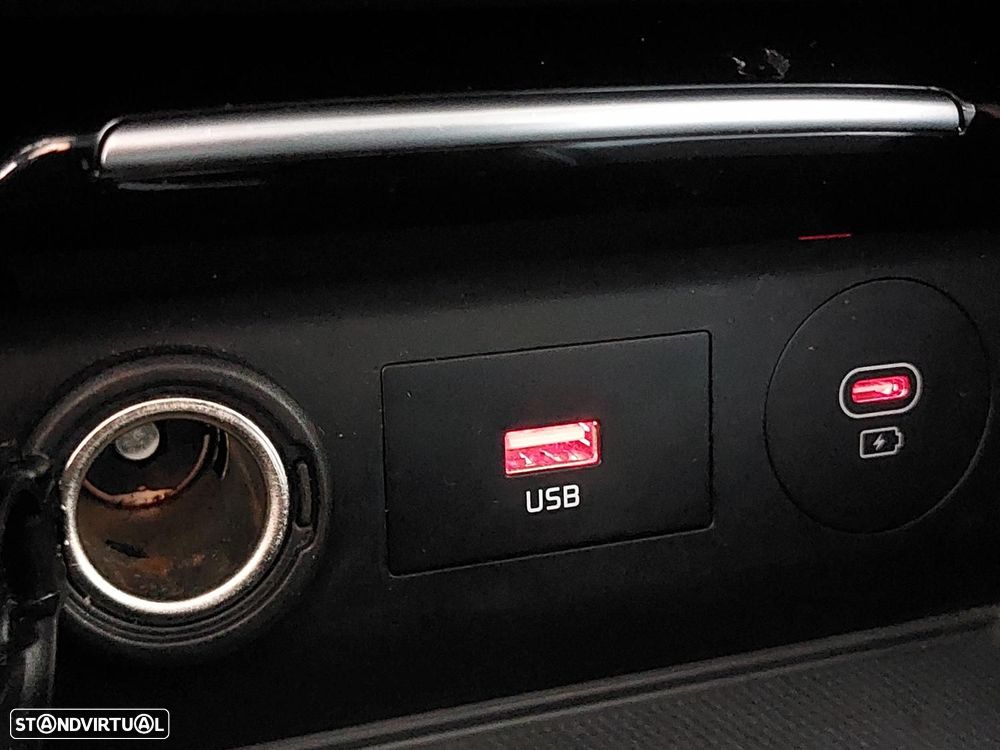 Kia XCeed 1.6 GDi PHEV Drive - 26