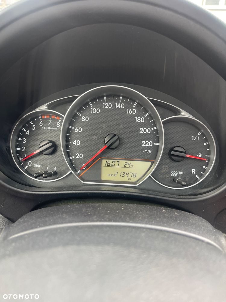 Toyota Verso S - 25