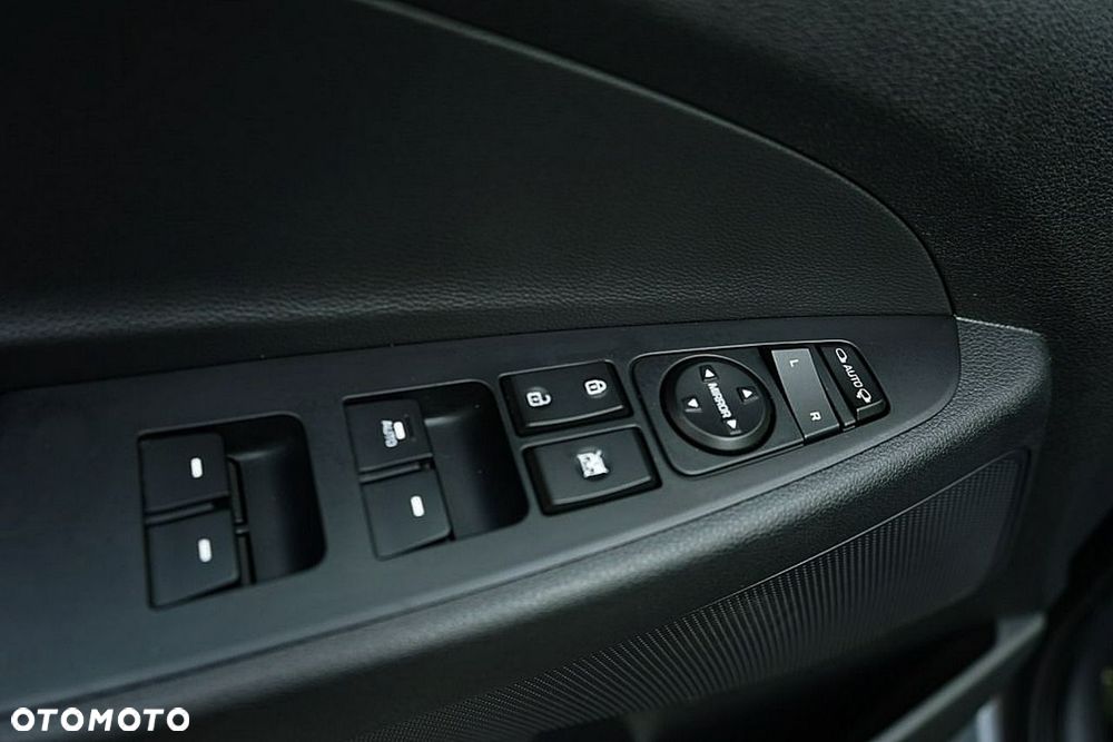 Hyundai Tucson - 8