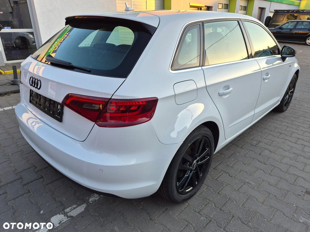 Audi A3 Sportback 1.4 TFSI S line Sportpaket - 3