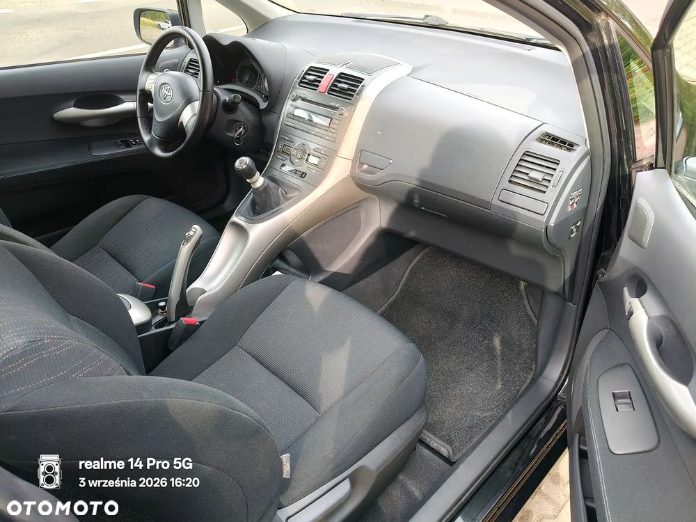 Toyota Auris 1.33 VVT-i Terra - 6