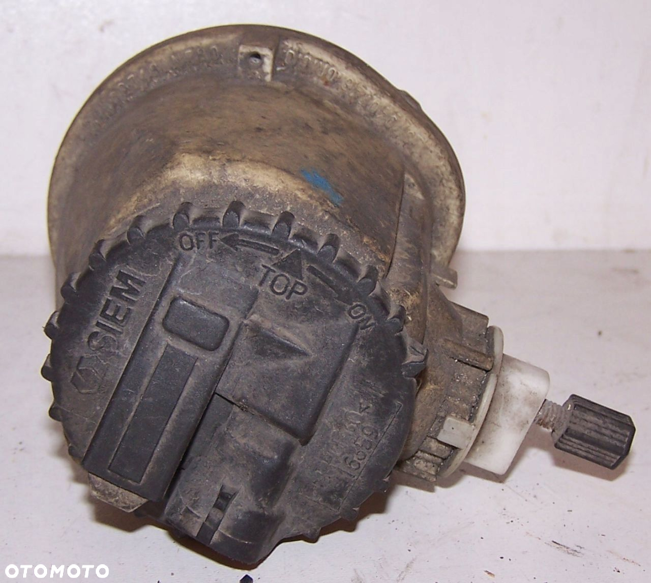 38660748 HALOGEN PRAWY LEWY FIAT BRAVO SIENA - 2