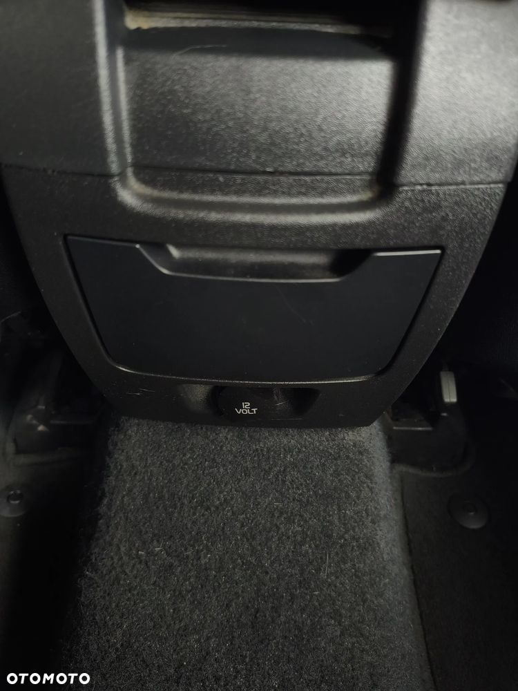 Volvo V50 - 38