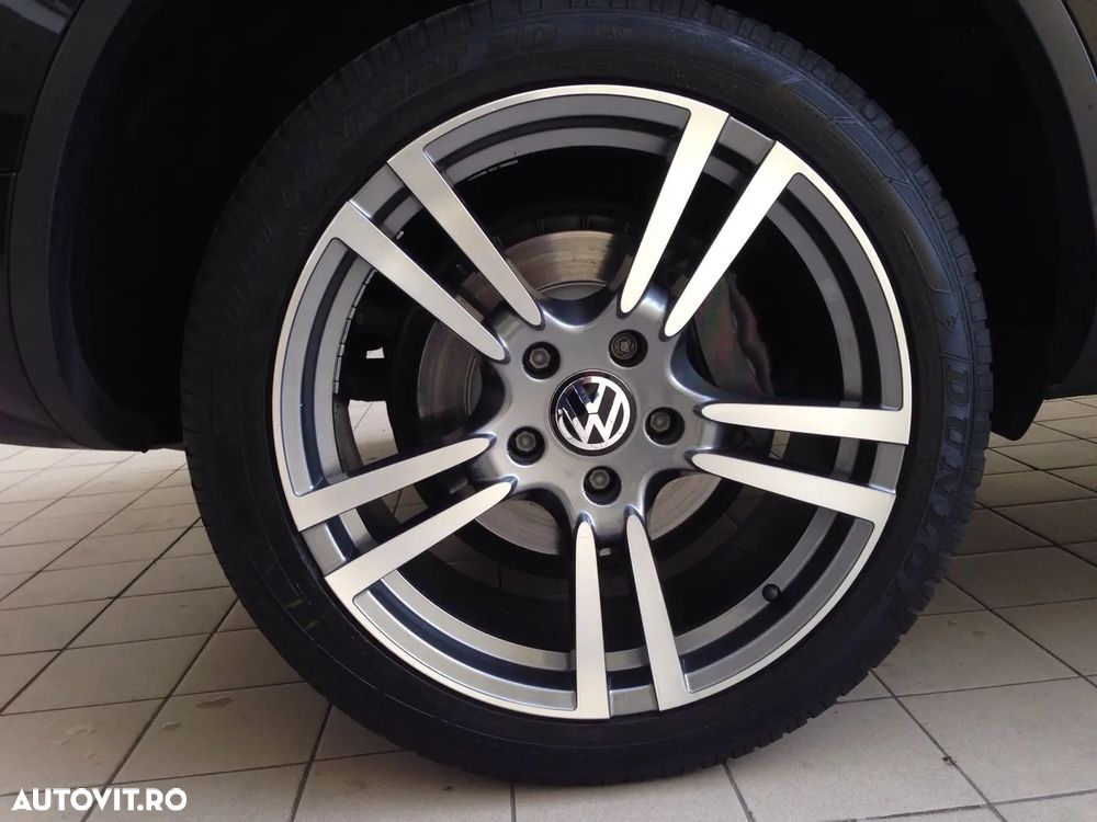 Volkswagen Touareg - 16