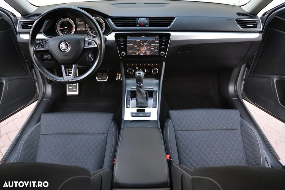 Skoda Superb 2.0 TDI DSG Ambition - 20