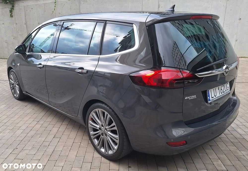 Opel Zafira - 2