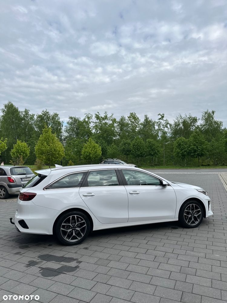 Kia Ceed 1.6 CRDi mHEV L DCT - 11