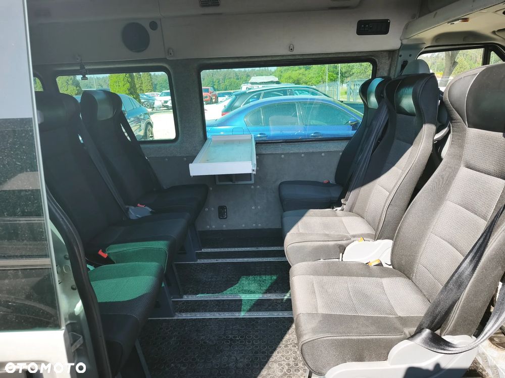Ford Tourneo Custom - 7