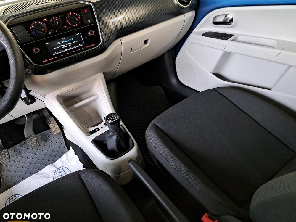 Volkswagen up! - 22