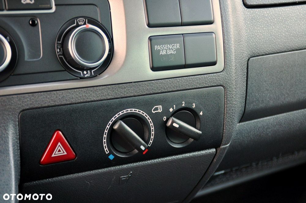 Volkswagen California - 28