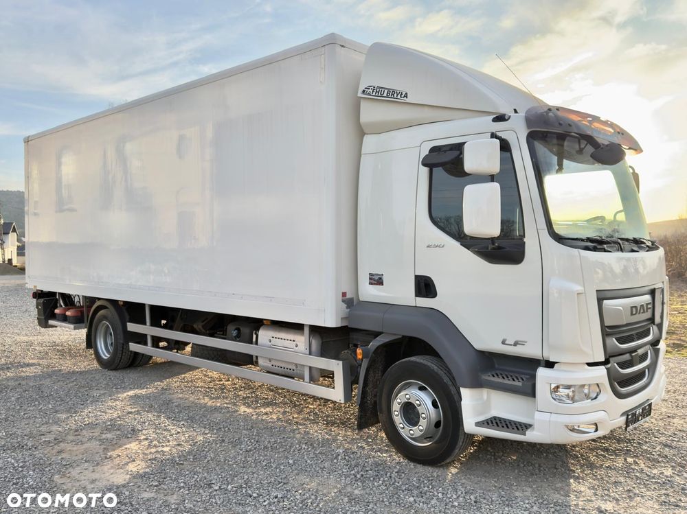 DAF LF 290 / IZOTERMA / WINDA / WINDA / NOWE OPONY  / 2020 / EURO 6 / 18 PALET / SPROWADZONY / AUTOMAT / SYPIALKA - 10