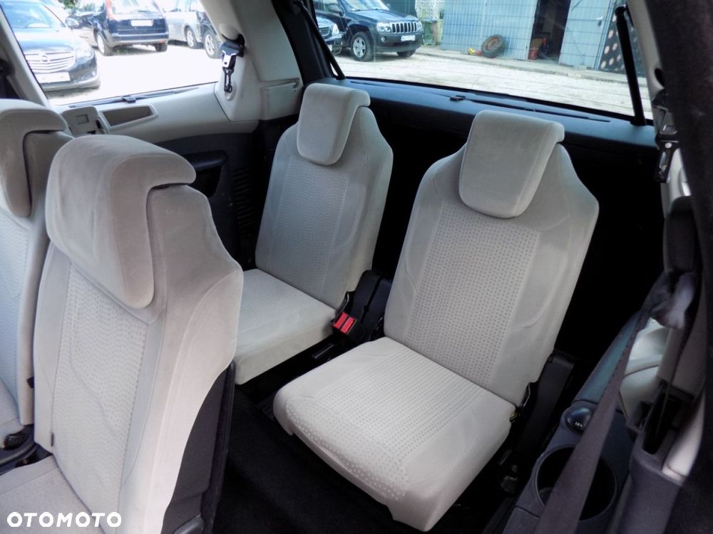 Citroën C4 Grand Picasso - 9