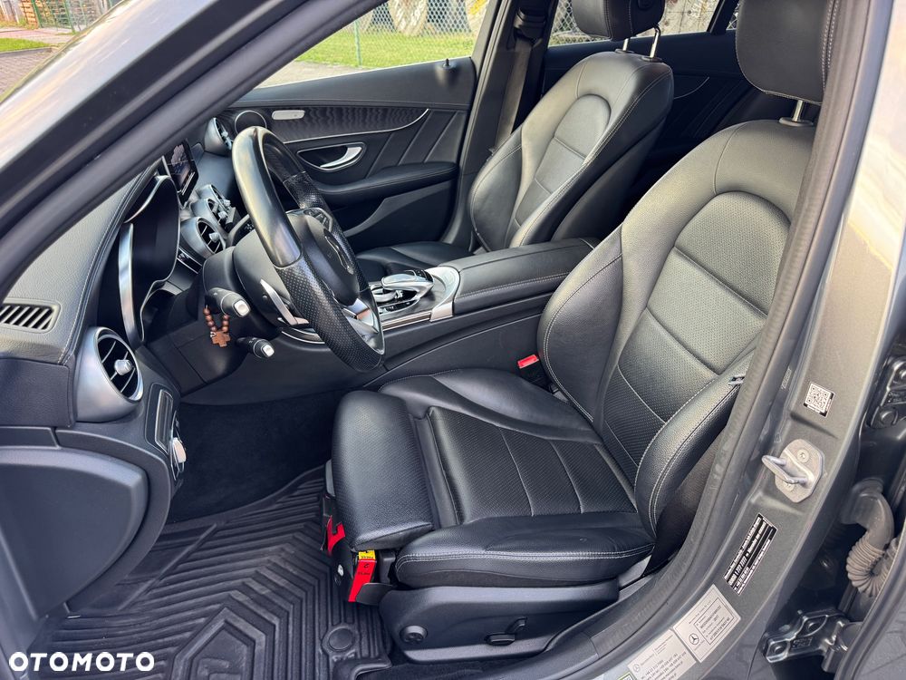 Mercedes-Benz Klasa C 200 4-Matic 9G-TRONIC - 4