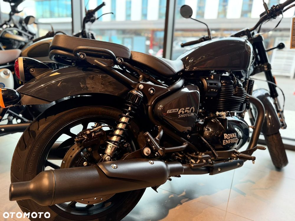 Royal Enfield Shotgun - 4
