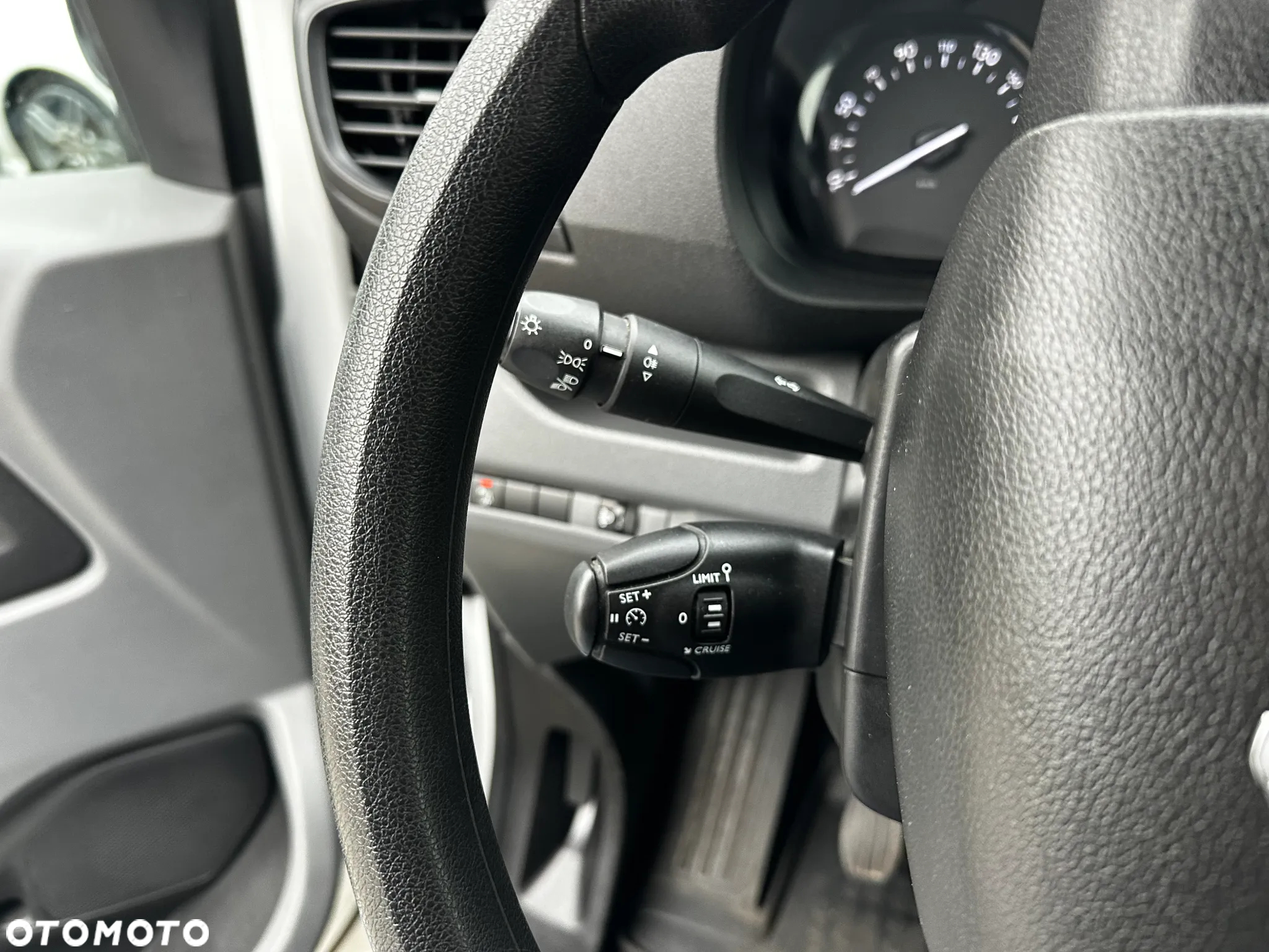 Peugeot Expert - 9