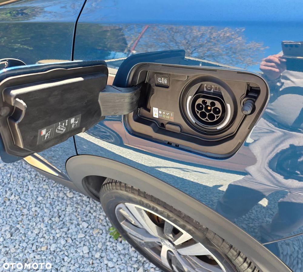 Peugeot 3008 1.6 PureTech Hybrid PHEV Road Trip S&S EAT8 - 19