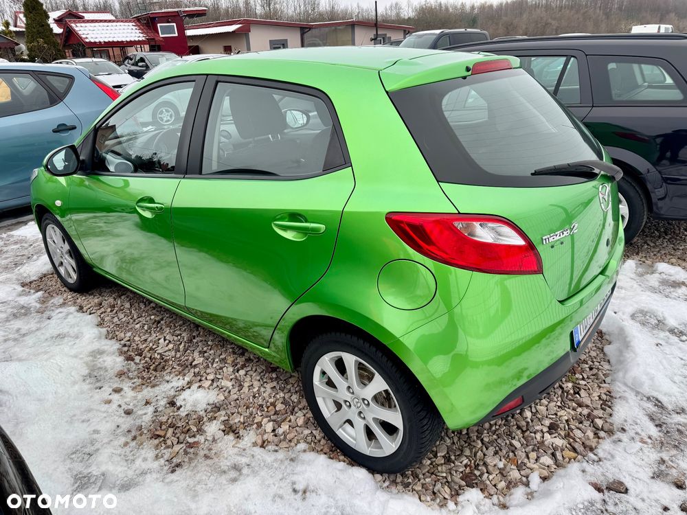 Mazda 2 - 8