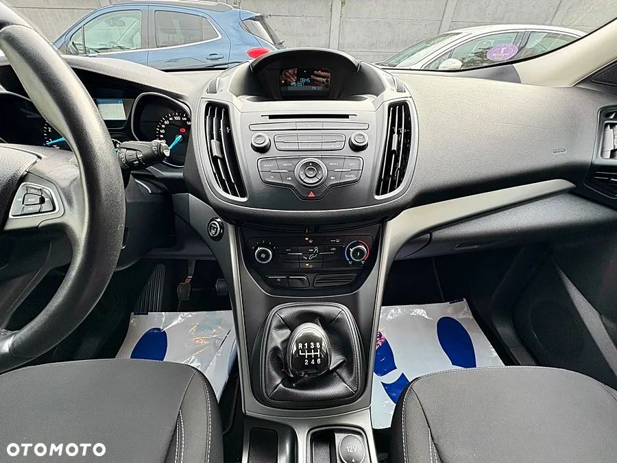 Ford Kuga 1.5 EcoBoost 2x4 Business Edition - 30