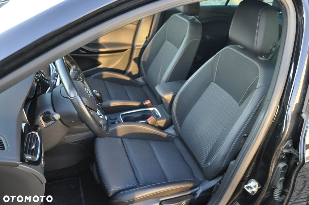 Opel Astra 1.6 BiTrb D (CDTI) Start/Stop Innovation - 13