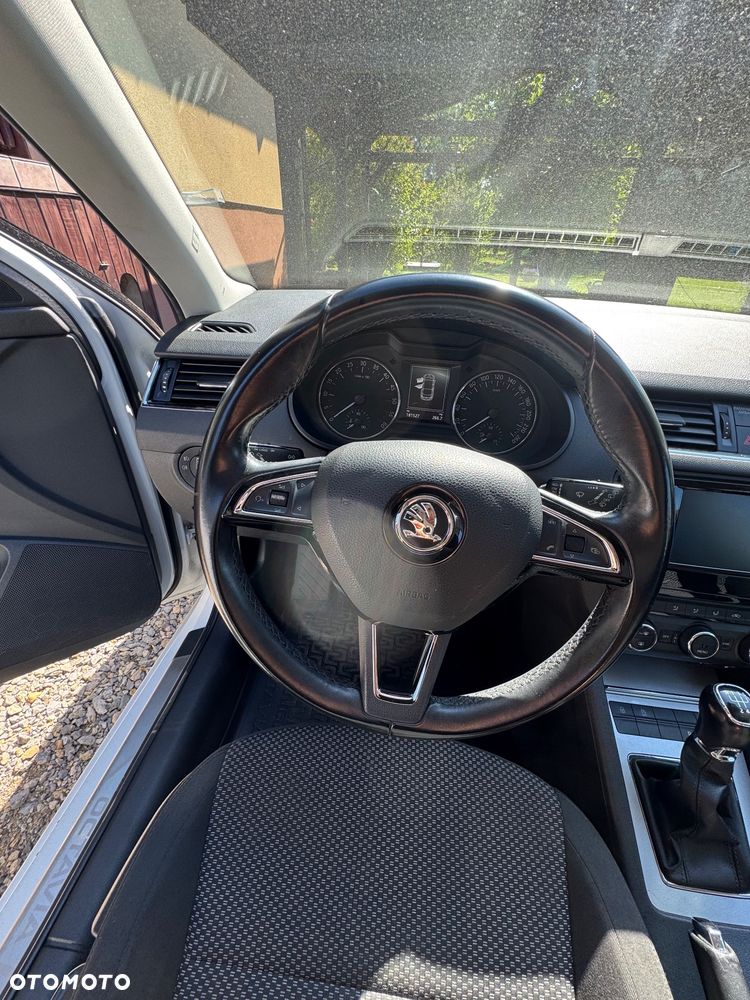 Skoda Octavia 1.6 TDI Ambition - 9