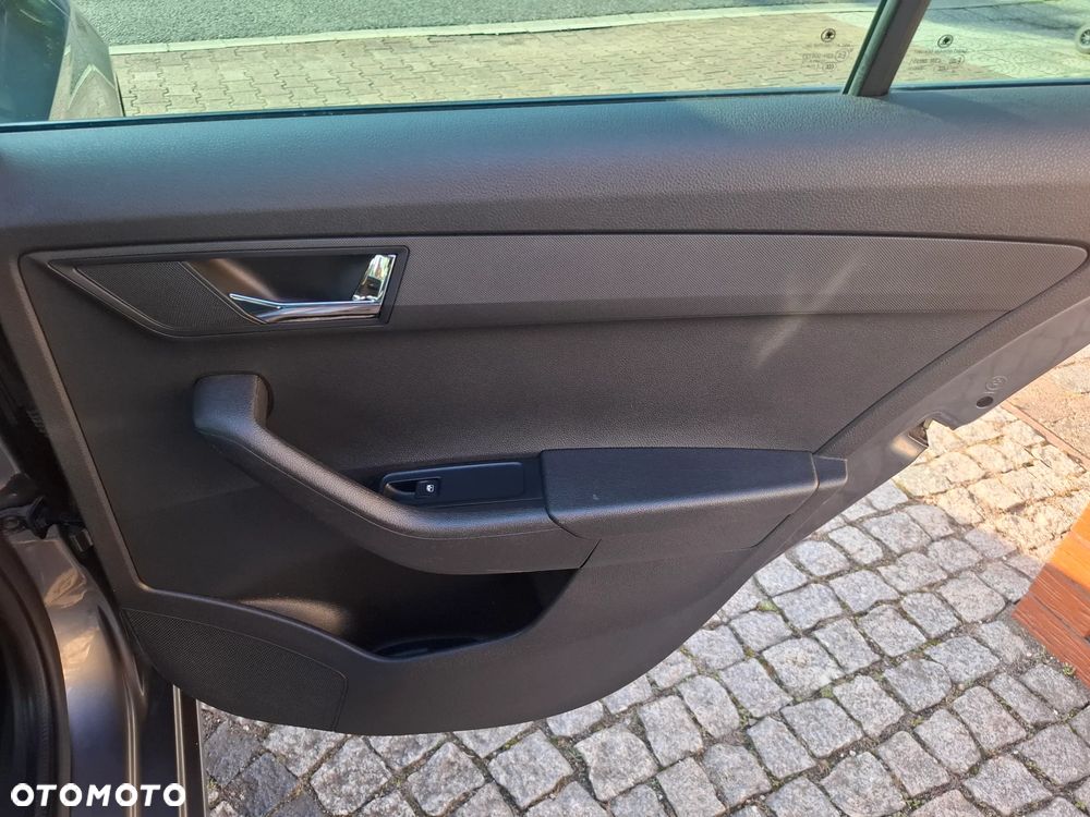 Skoda Fabia 1.0 TSI Ambition Plus - 30