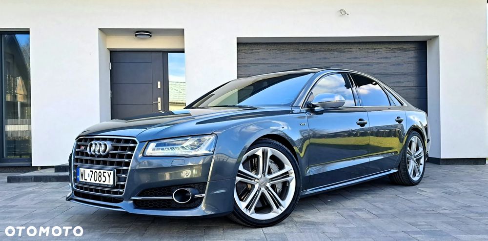 Audi S8 - 28